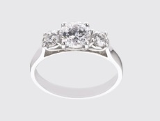 Three stone diamond ring 3 diamonds – BT05