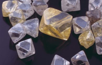 diamants bruts forme octaédrique